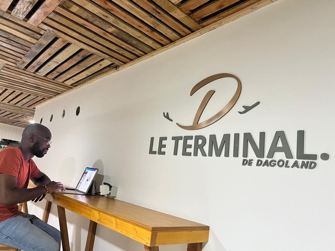 LE TERMINAL D - Photo 3