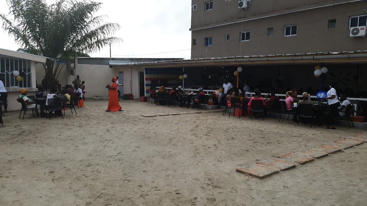 Restaurant AZ - Photo 2