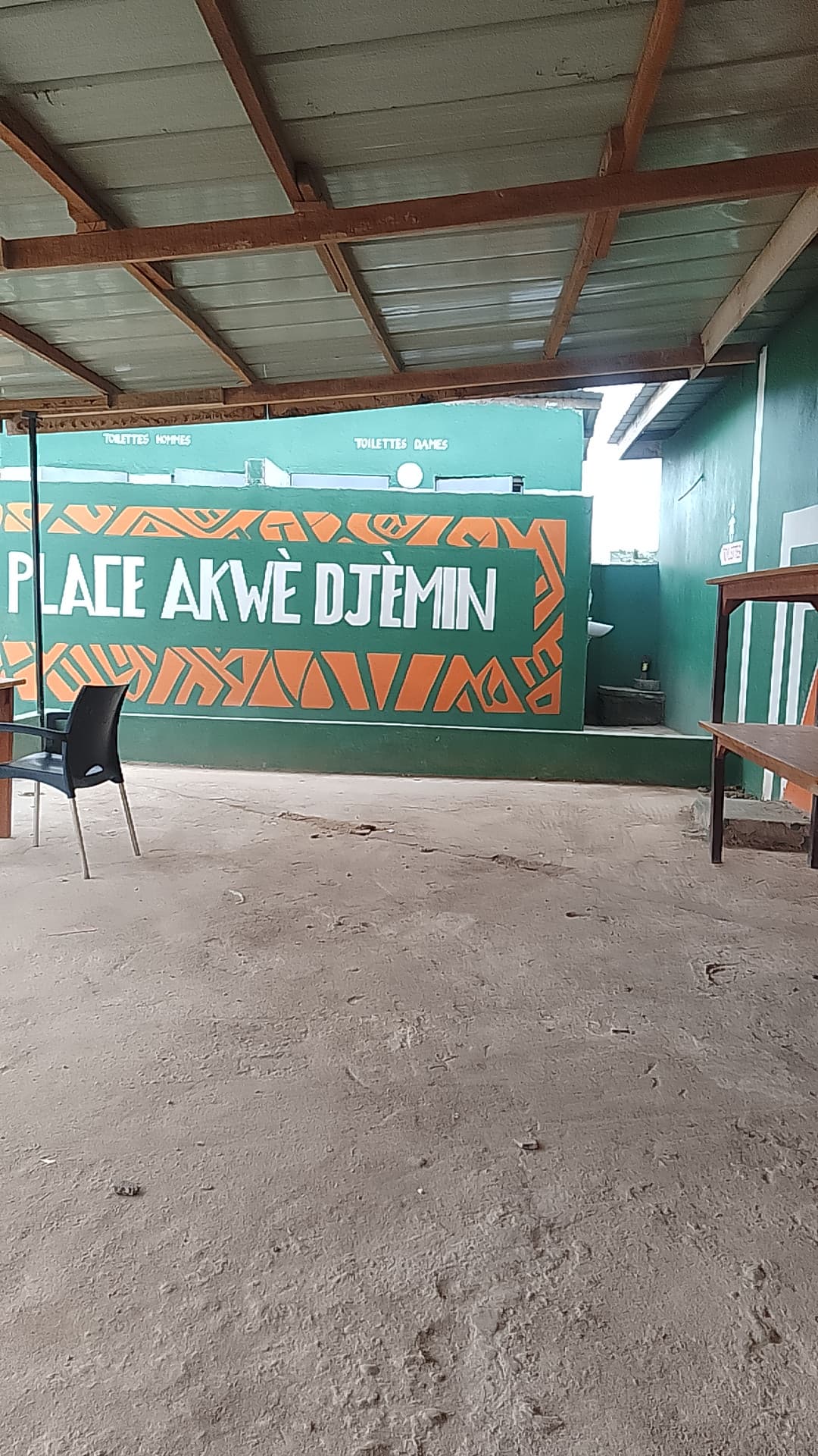 PLACE AKWÈ DJÉMIN