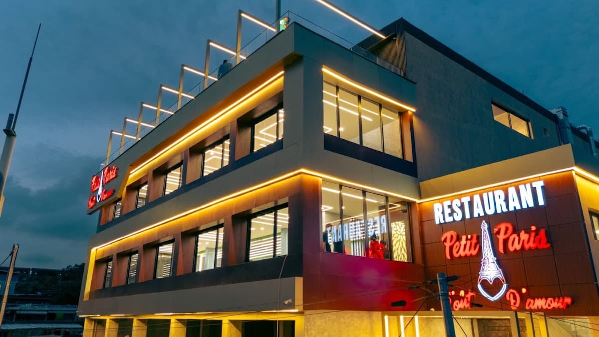 Petit paris restaurant - bingerville - Photo 3