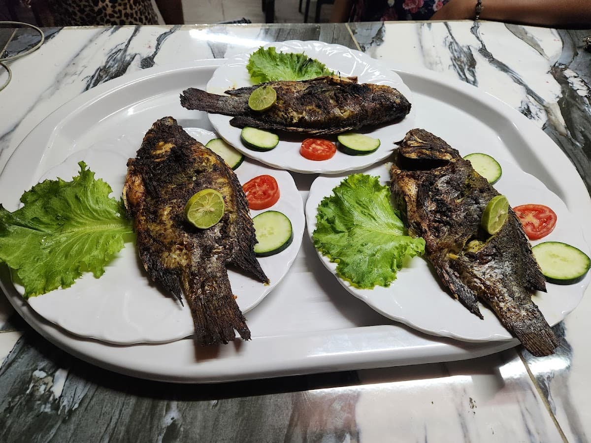 Restaurant le CHARBON chez Jeanine Riviéra Bonoumin Rue I10 291 - Photo 2