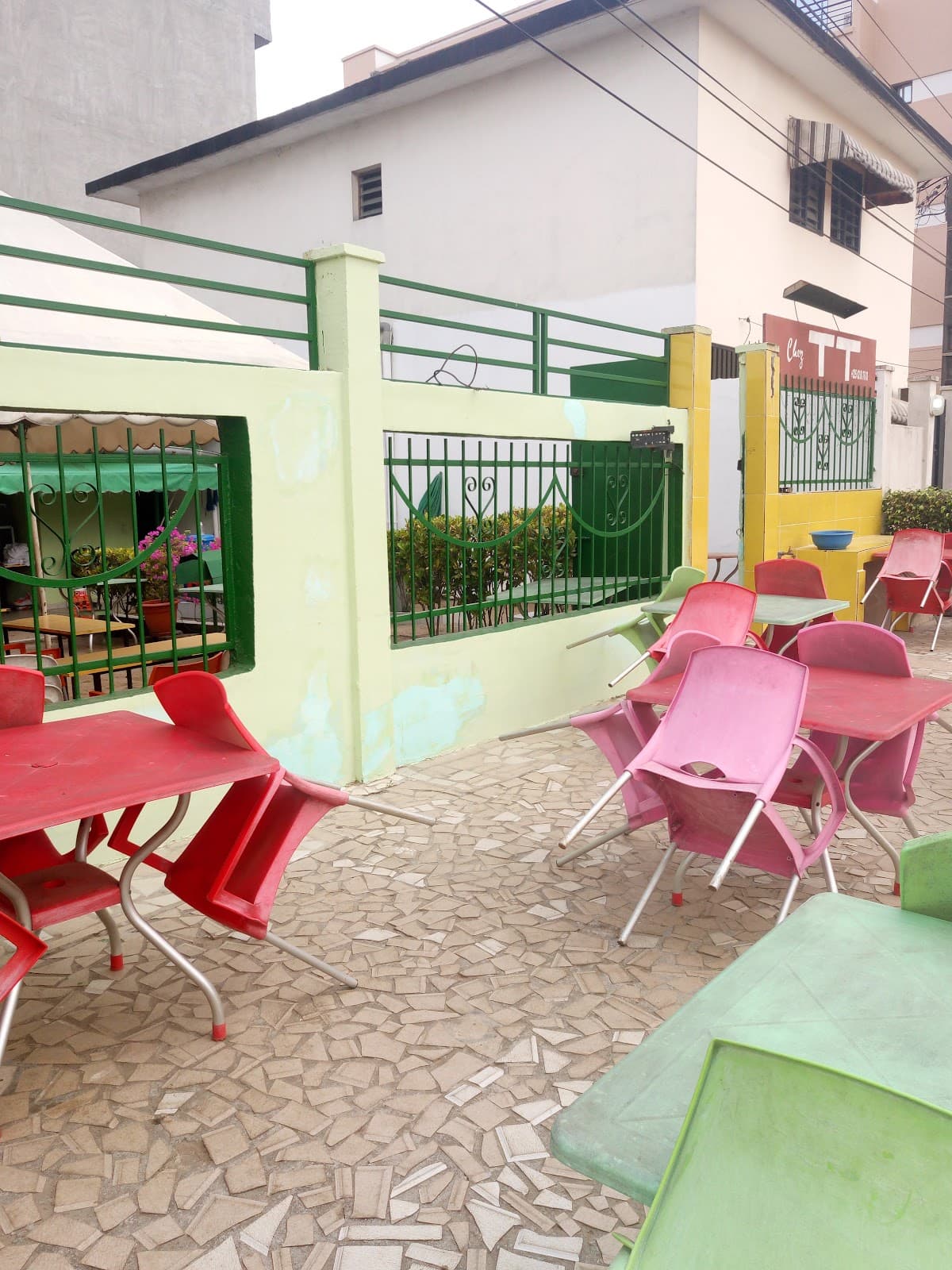 Chez Kaiser Maquis Restau - Photo 3