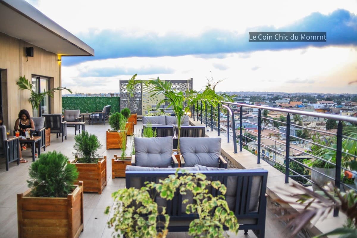 BNB SKY LOUNGE - Photo 2