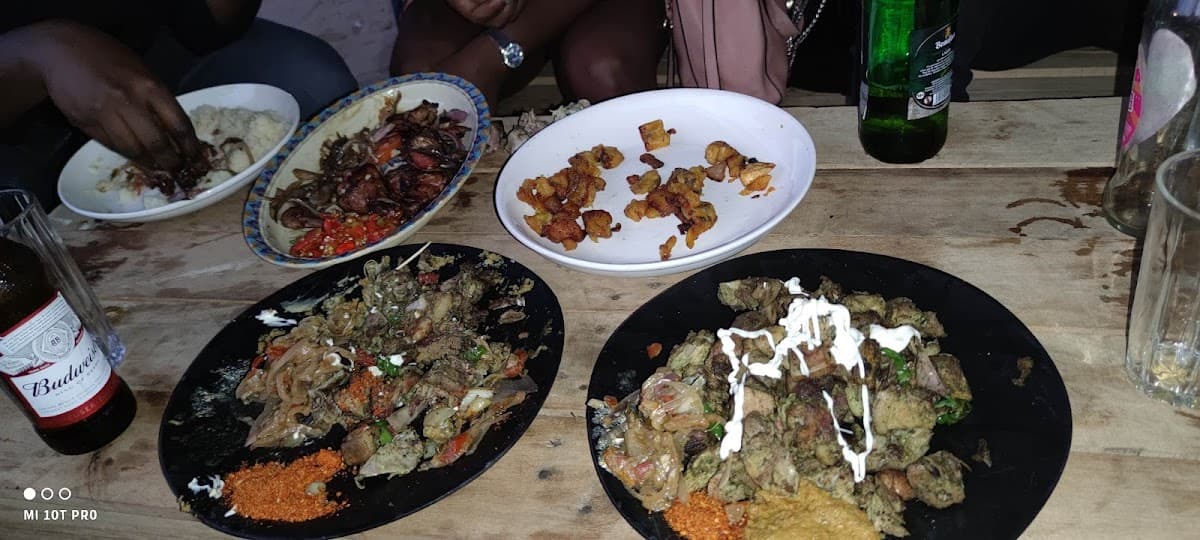 Cochon de Babi (Angré, Nouveau CHU) - Photo 2