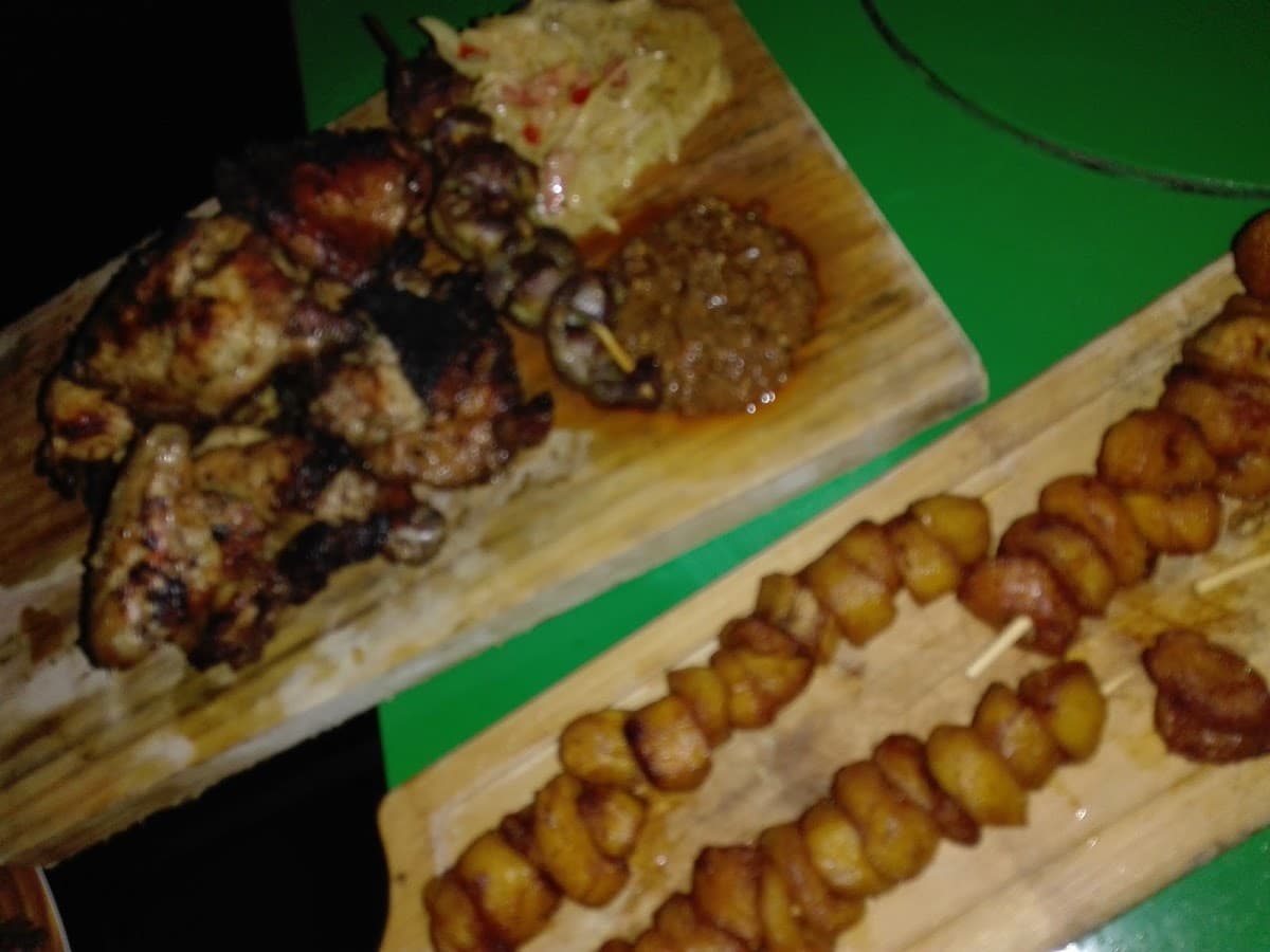 QG Lounge Bar - Photo 3