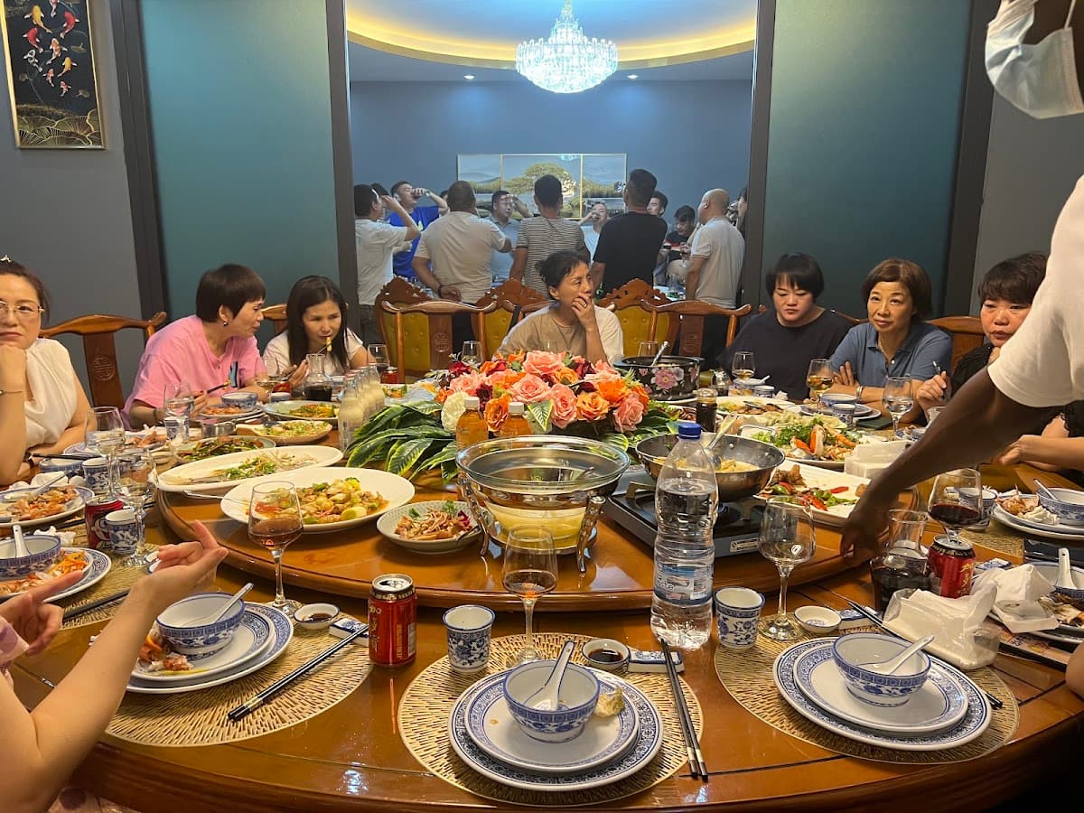 中华楼Restaurant de Chine (ZhongHuaLou)