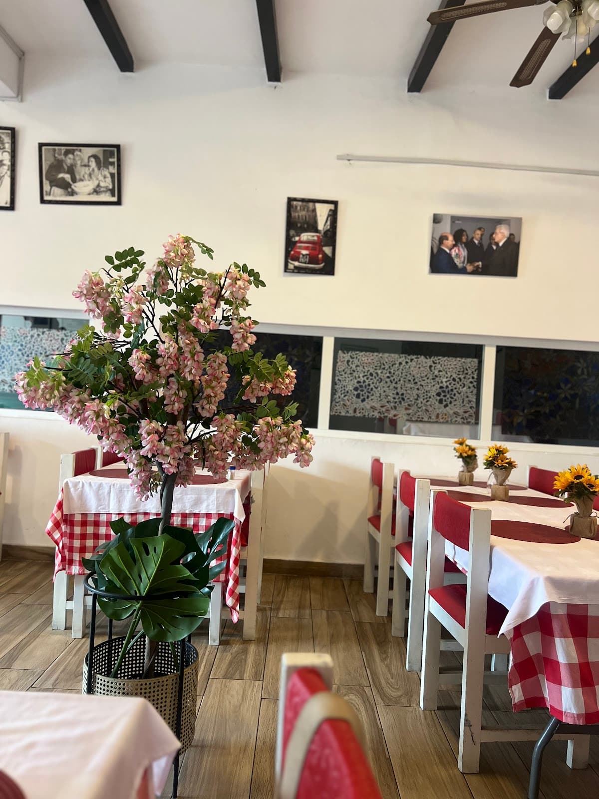 Bella Italia - Photo 2