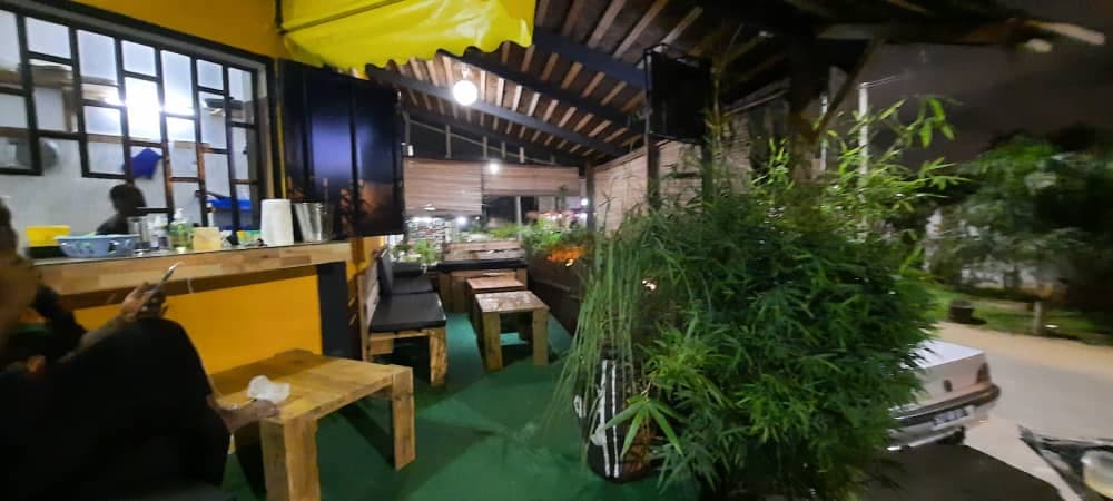 Resto-Grill Nehemi - Photo 2