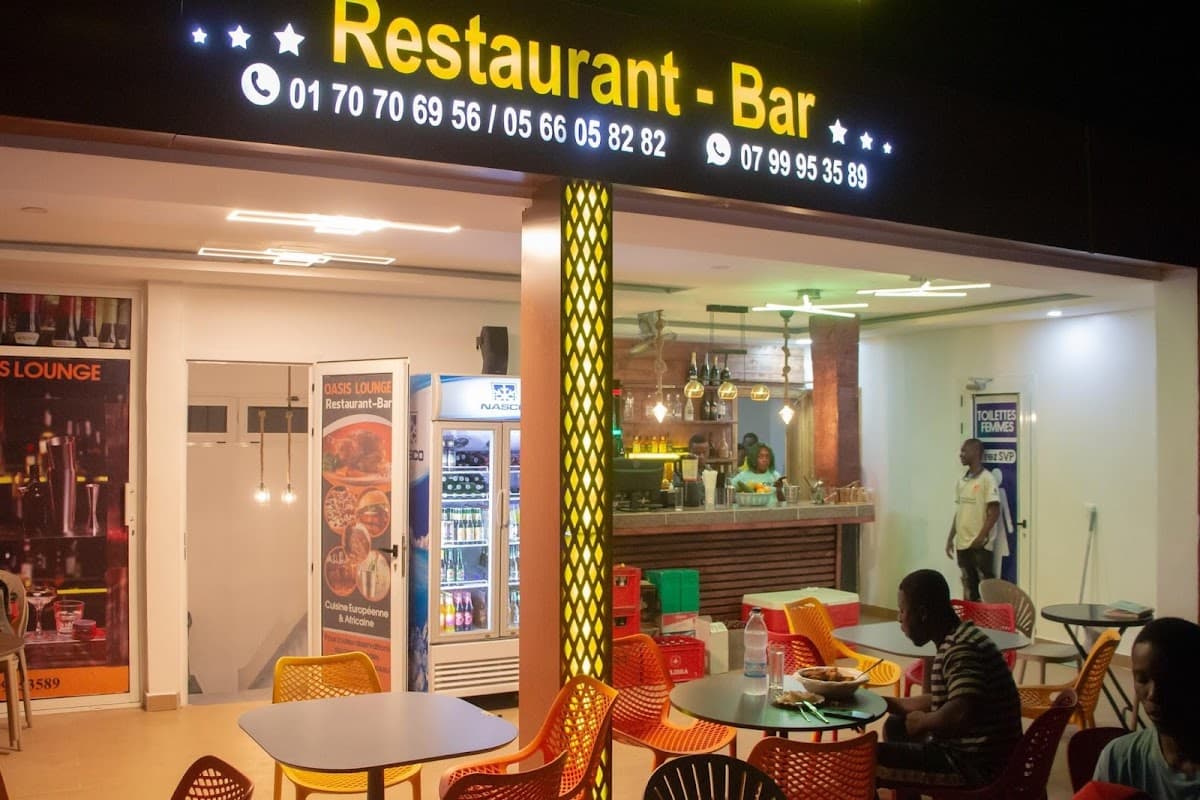 RESTAURANT OASIS LOUNGE