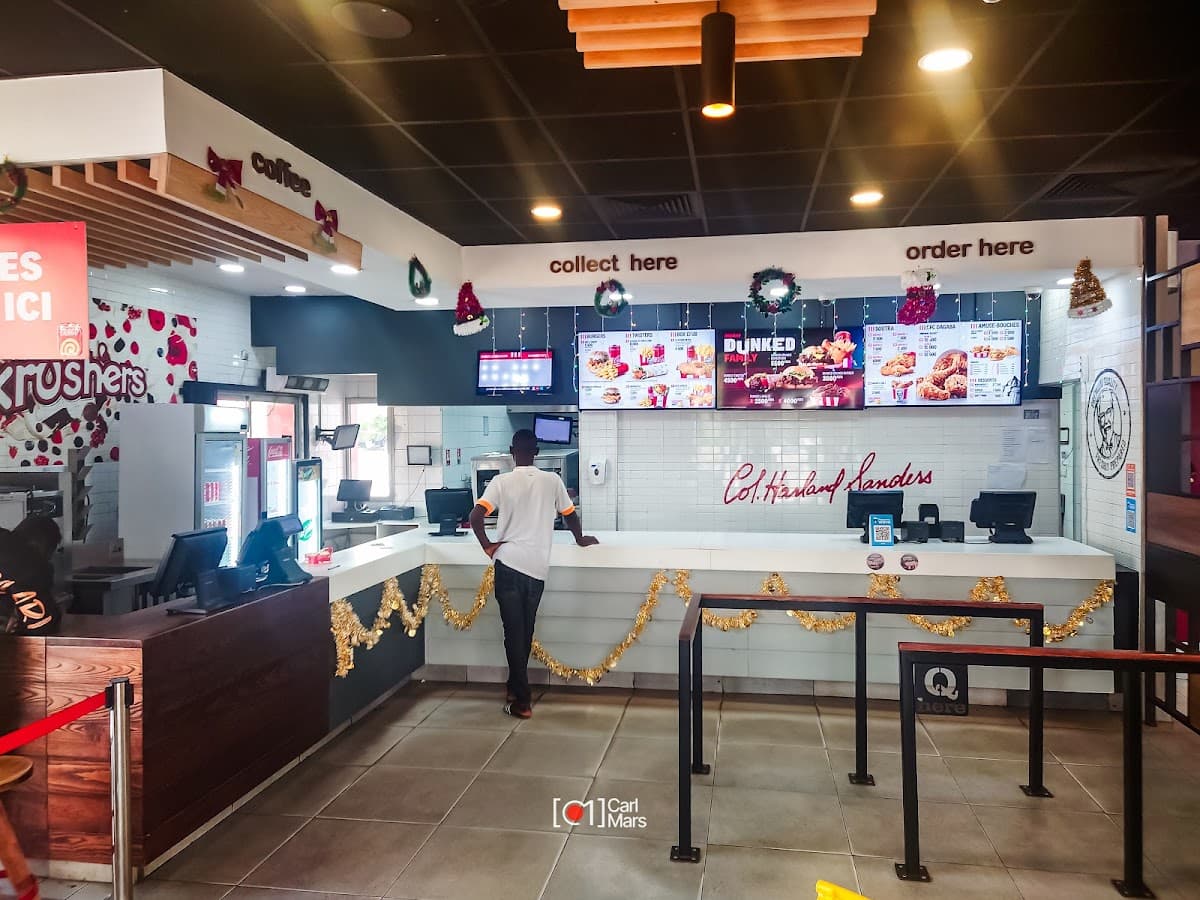 KFC Mitterrand - Photo 2