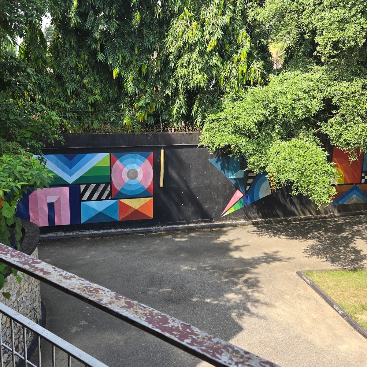 Fondation Charles DONWAHI Restaurant Le Lounge - Photo 2