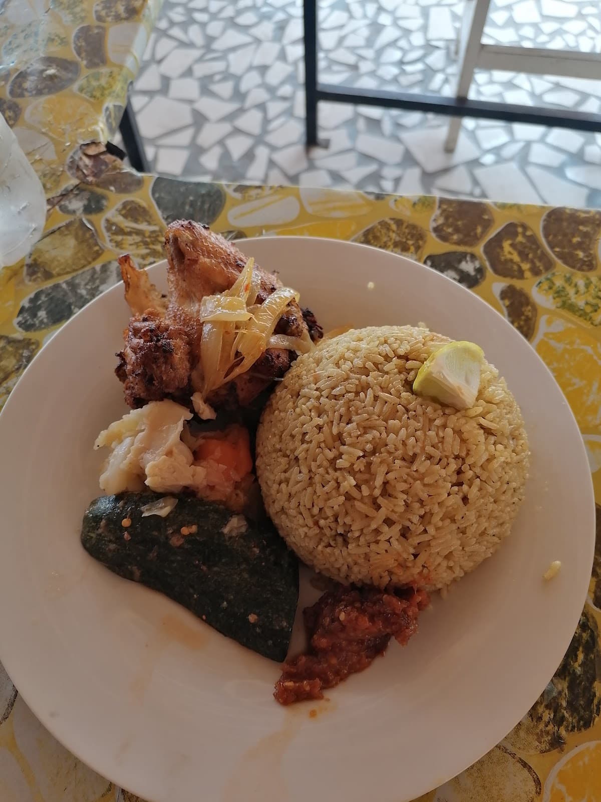 Restaurant Chez Dame CYR - Photo 2