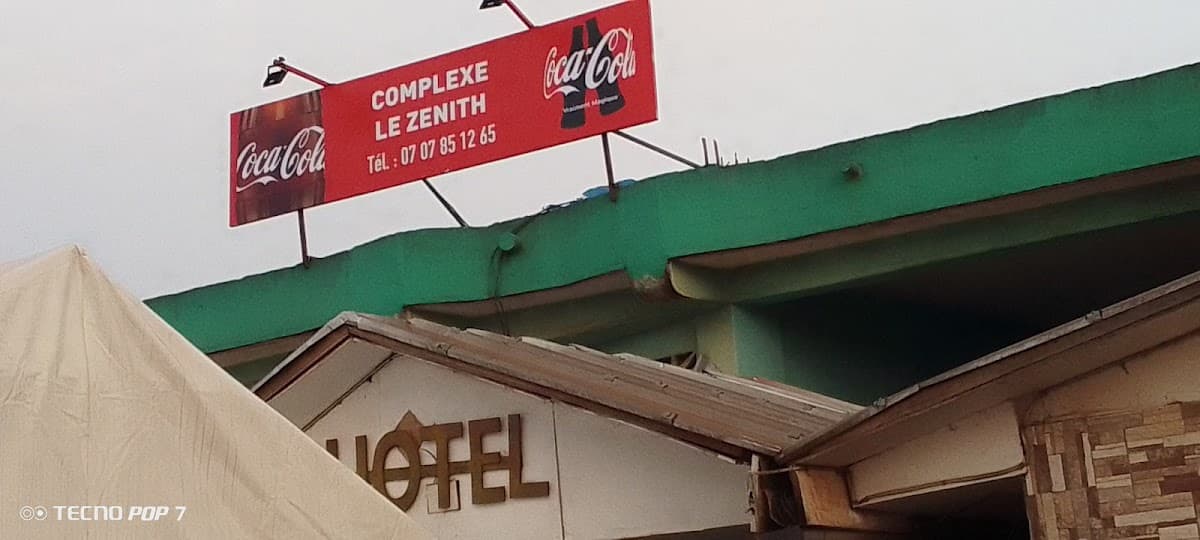 Complexe Hôtelier Le Zénith Colas