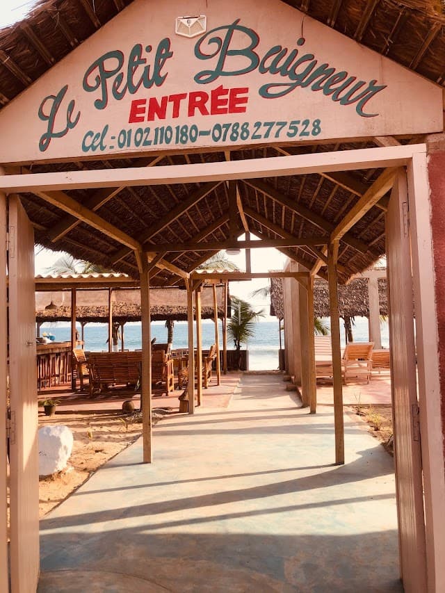 Le Petit Baigneur restaurant grill @ bar