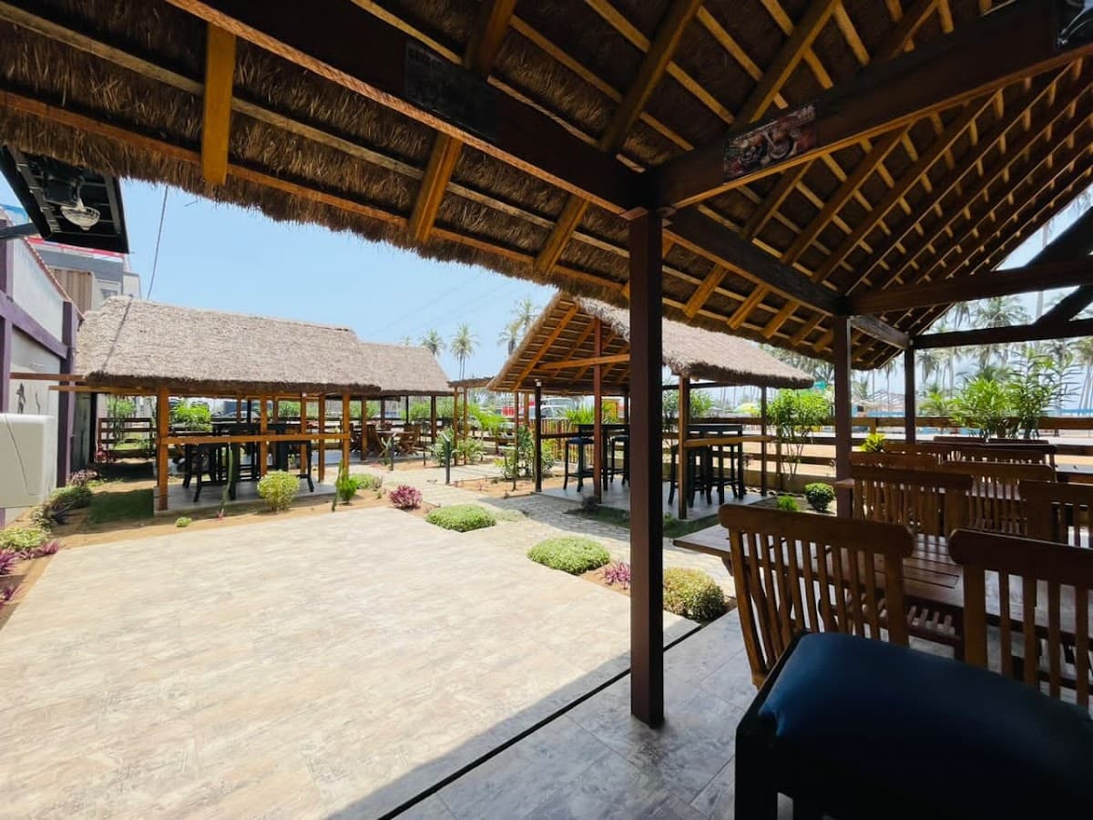 LE Bison Ranch Grill