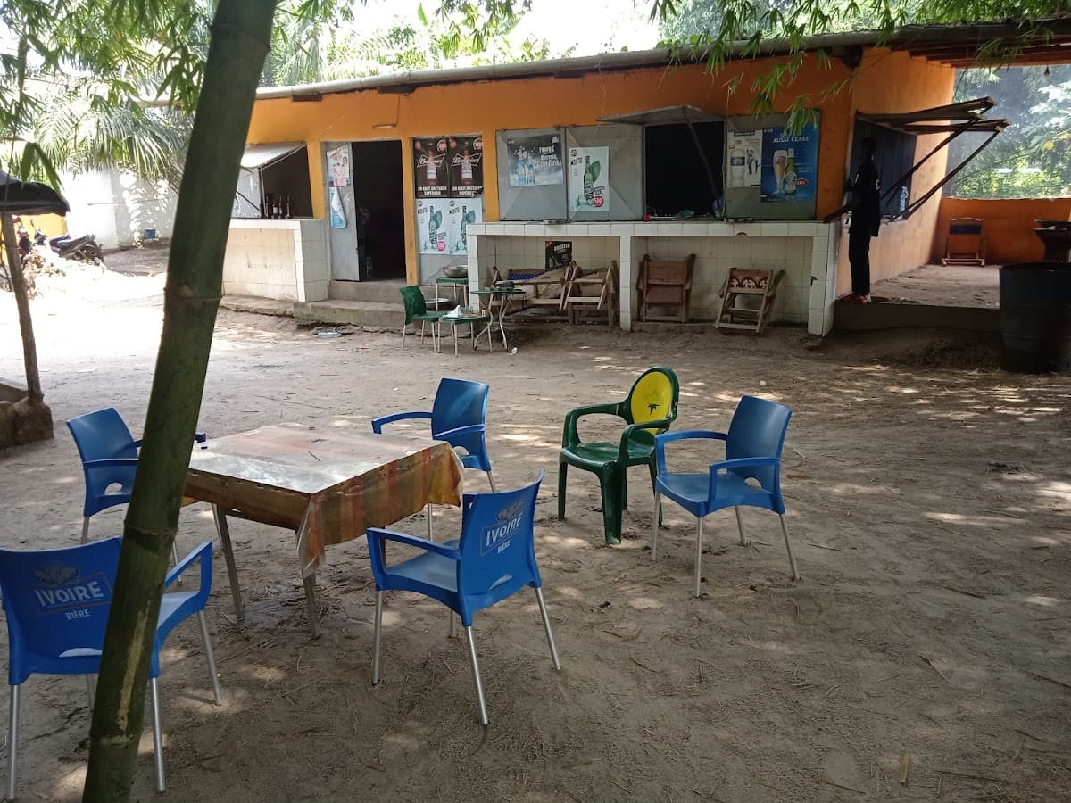 ESPACE GASTRONOMIQUE PETIT BASSAM / Restaurant Gagnoa - Photo 3