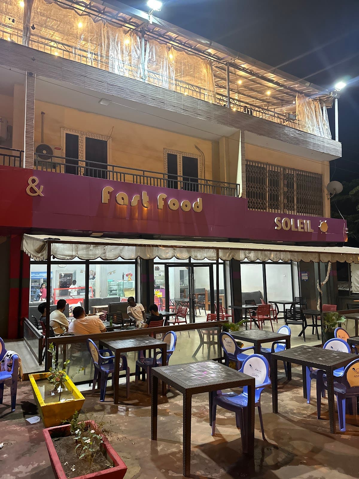 Fast Food Soleil - Photo 2