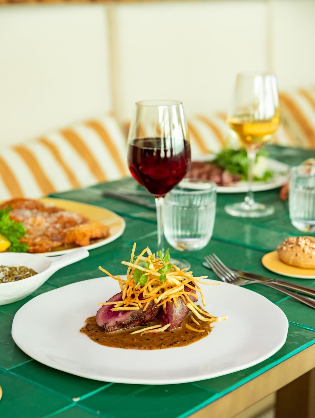 LIVA Restaurant - Photo 2