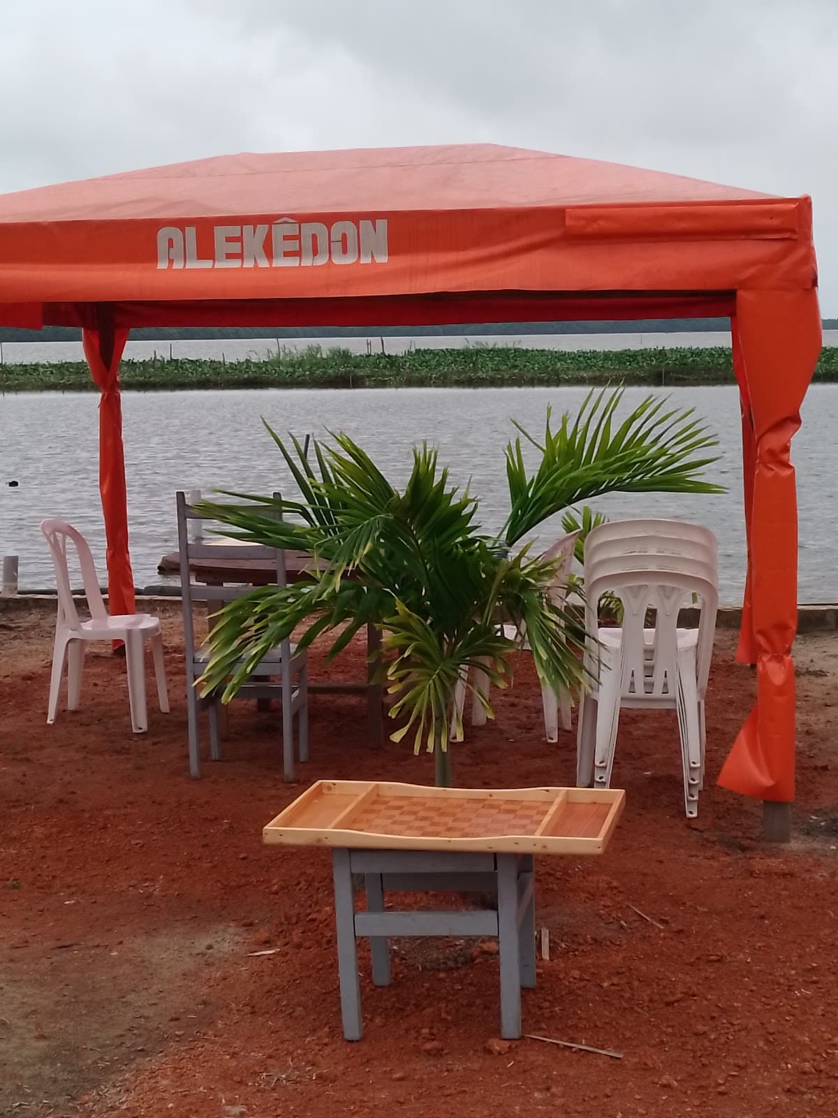 AGOUDAM PALACE chez Mariano, Grand Lahou derrière le lycée professionnel - Photo 2