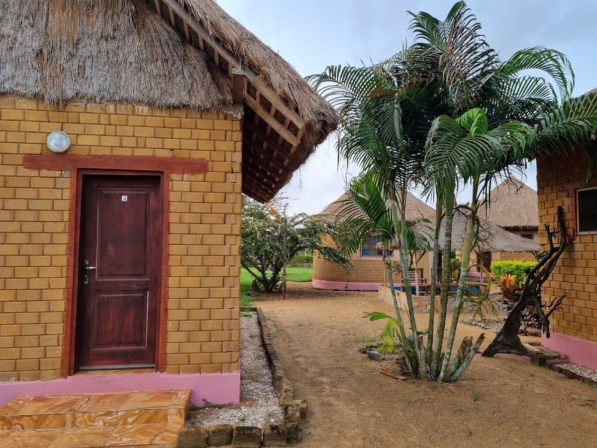 Avikam Lodge