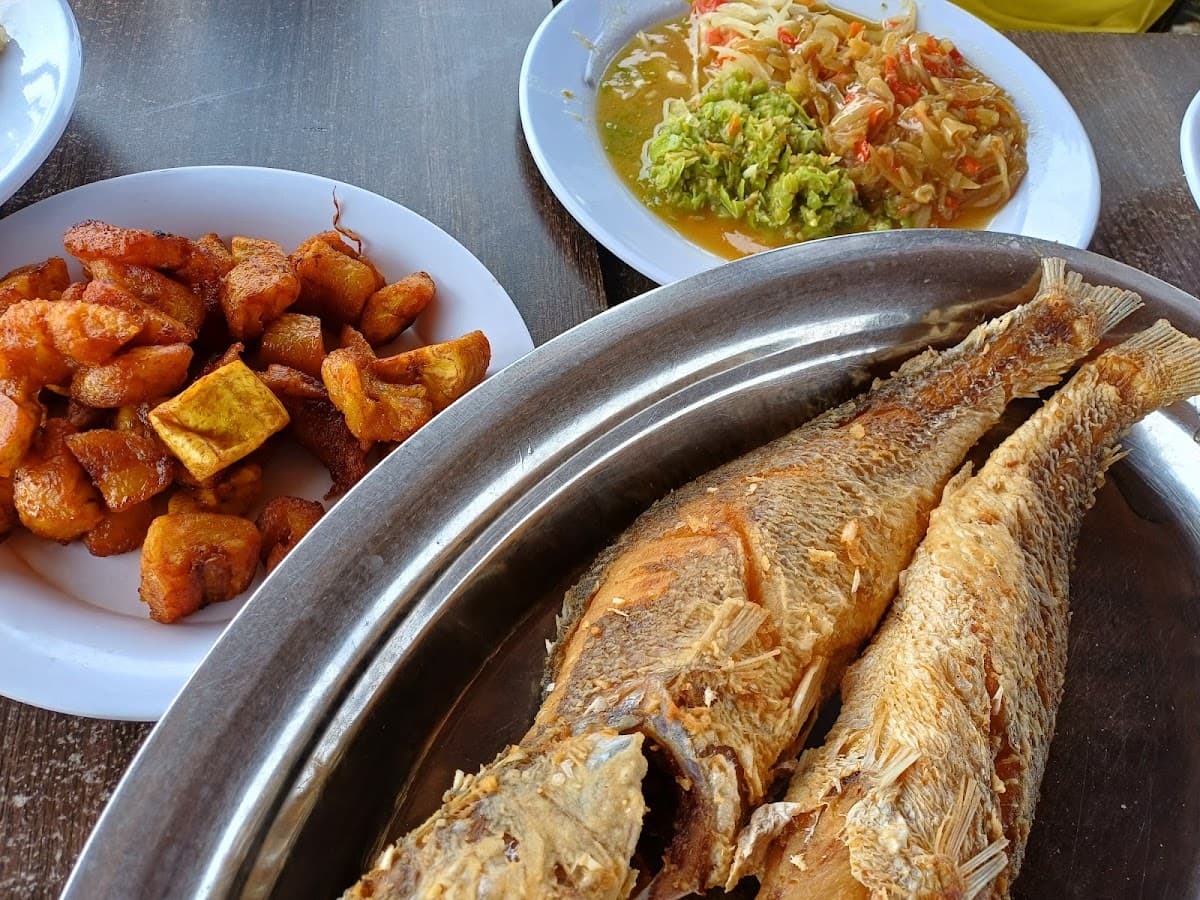Attieké-Poisson Chez Aba