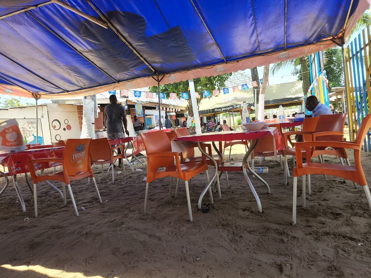 Maquis Restaurant "SOUS LES PALMIERS" - Photo 2