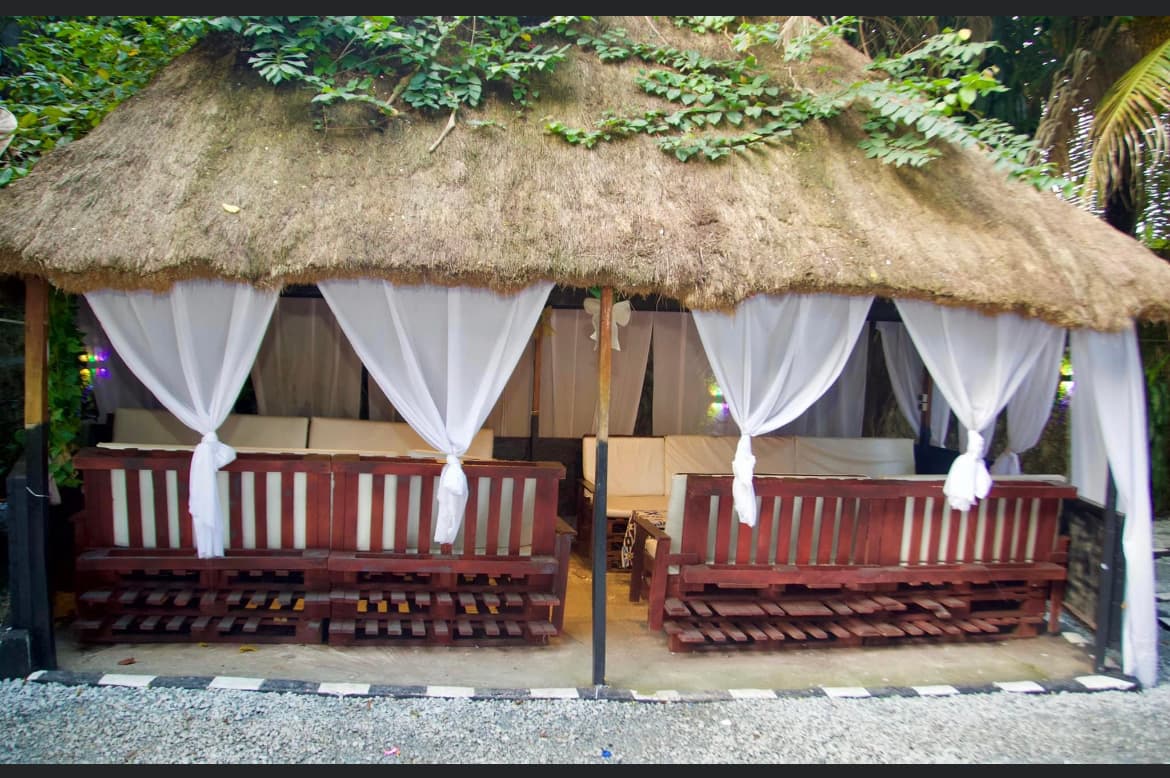 Bozoua garden restaurant - Photo 3