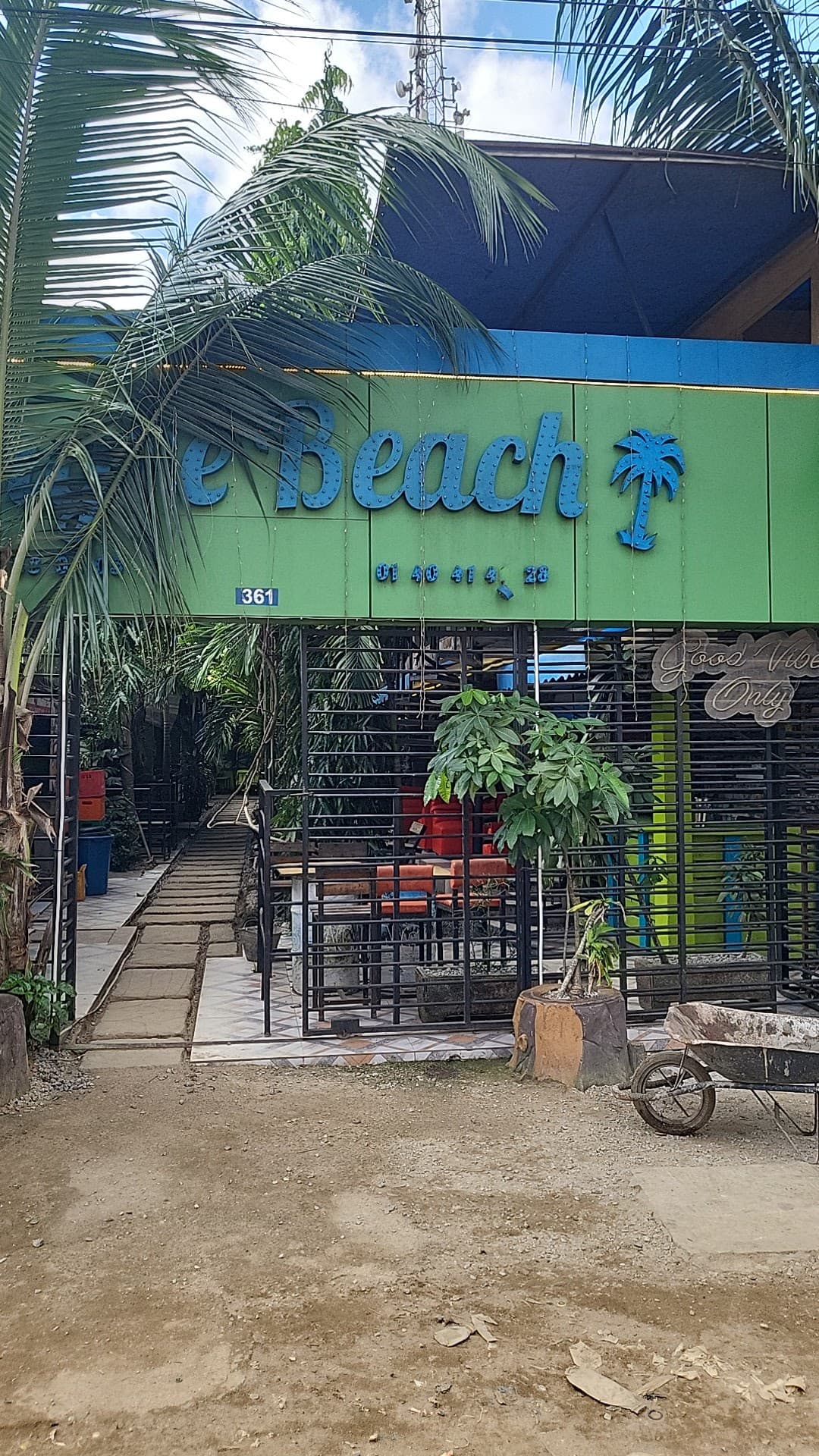 Angré beach - Photo 2