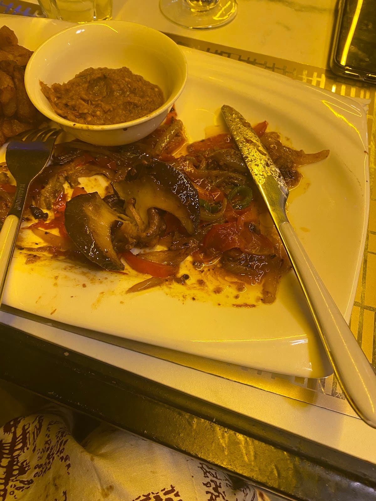 SHANA RESTAURANT - Photo 2