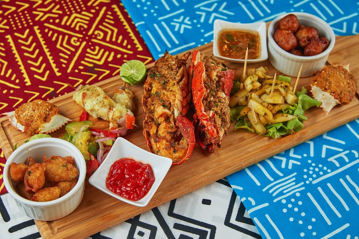 La Pirogue Restaurant - Photo 2