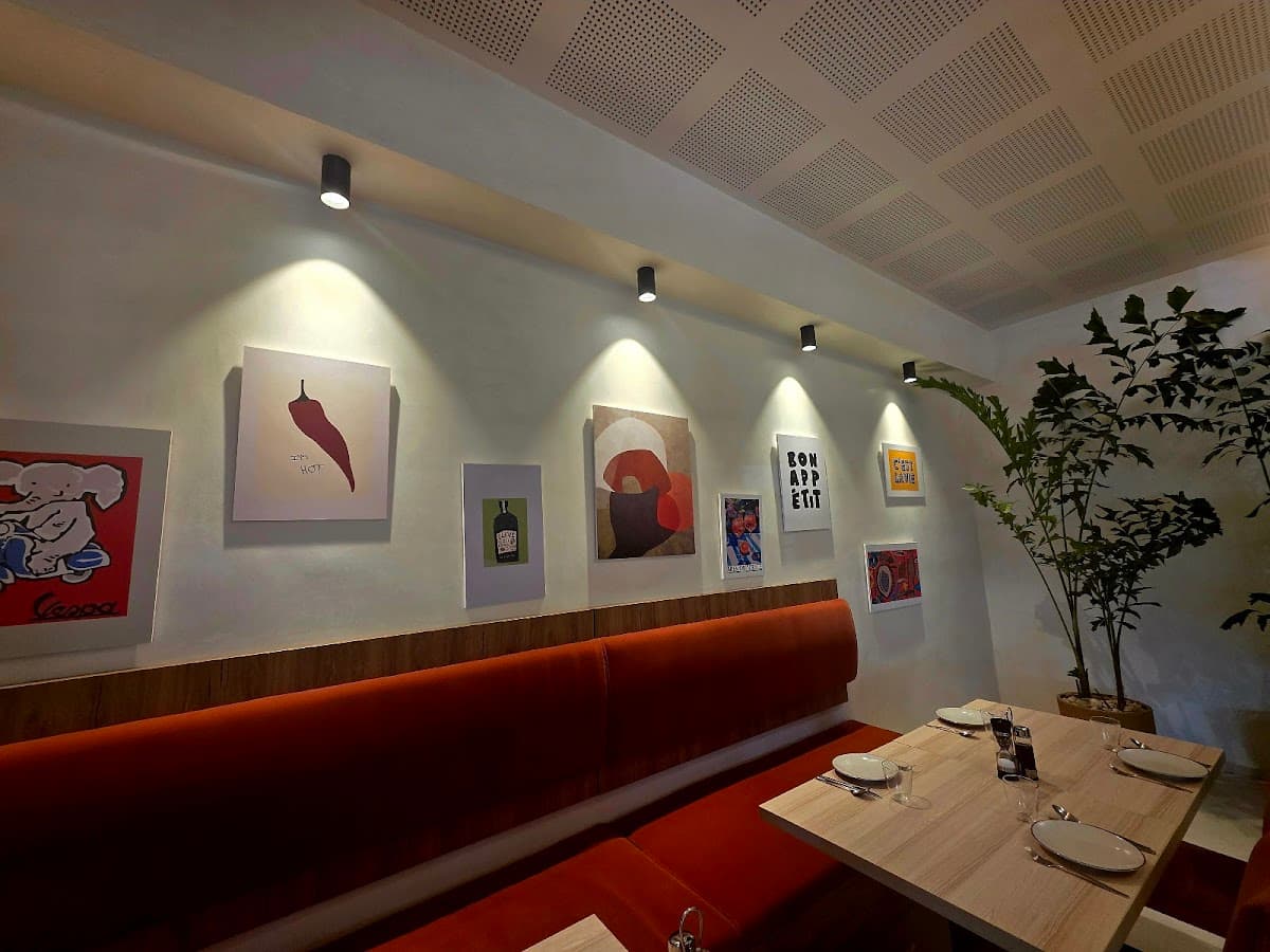 Pinocchio Restaurant - Photo 2