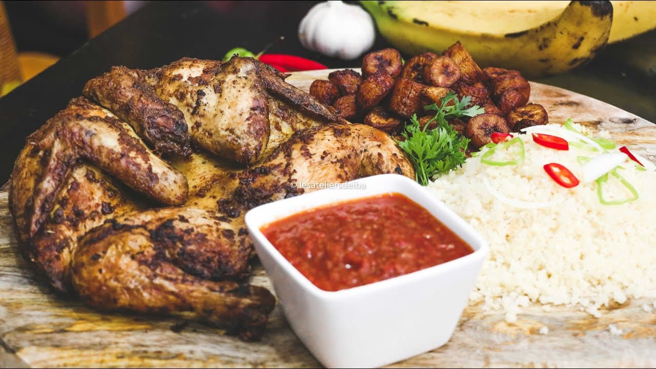 Poulet braisé entier + 2 boules d'attiéké